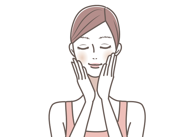 くすみ肌改善マッサージをする女性
